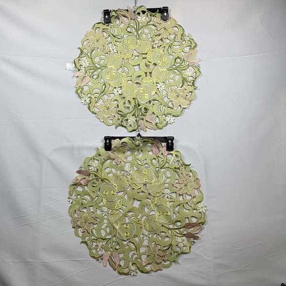 Bella Lux Fine Linens Embroidered Cutwork Table Centerpieces Set (2) 22" Diam. - Picture 2 of 8